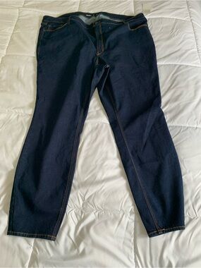 New with tags OLD NAVY jeans womens size 28 long